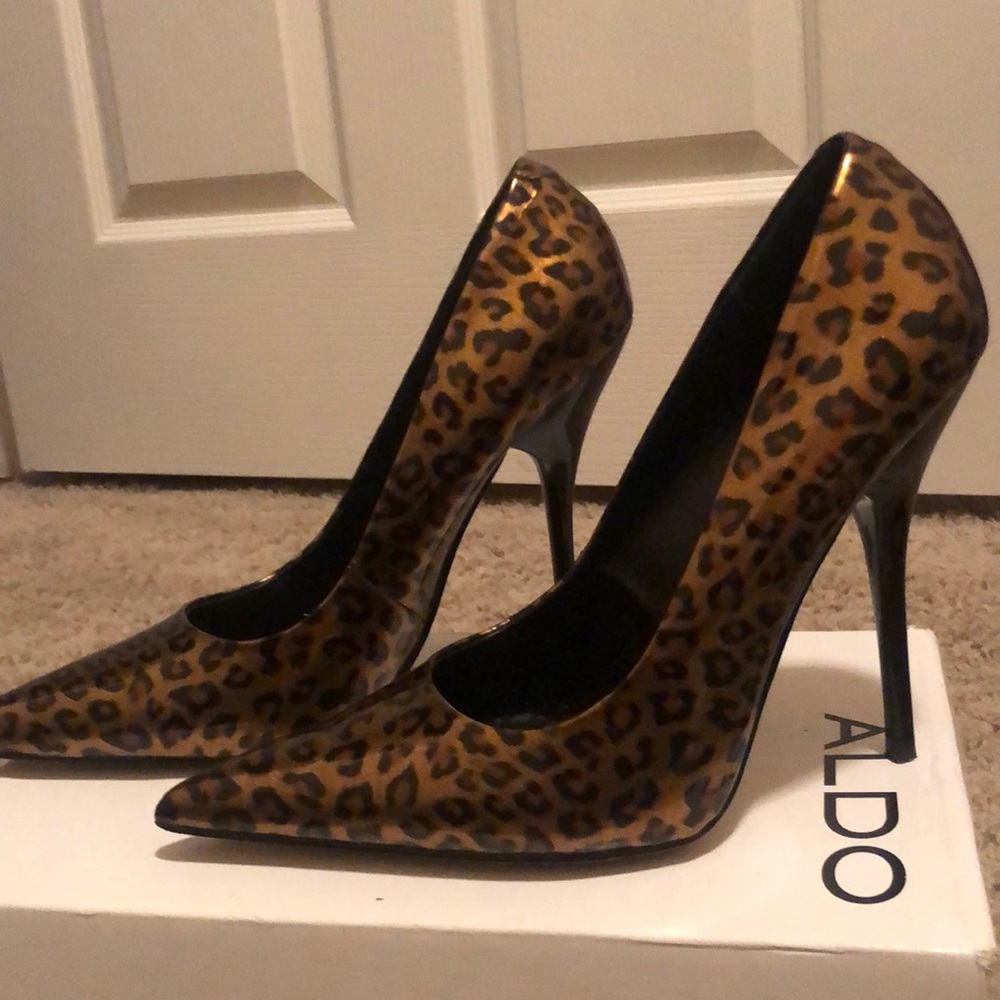 Aldo leopard stiletto, size 9
